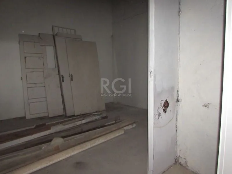 Imagem Depósito/Pavilhão para Venda - 330m², 0 dormitórios, 2 vagas - Floresta