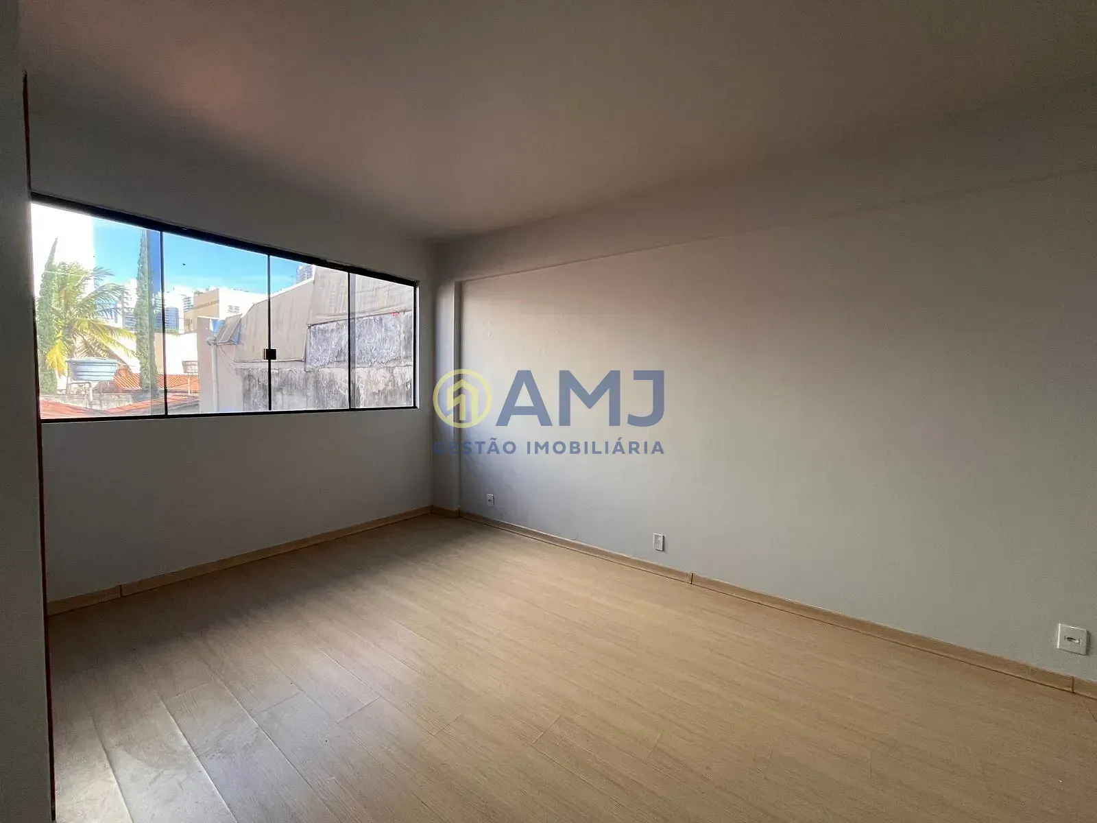 Imagem SALA COMERCIAL PARA LOCAÇÃO | AV. T-7 | SETOR BUENO- GOIÂNIA