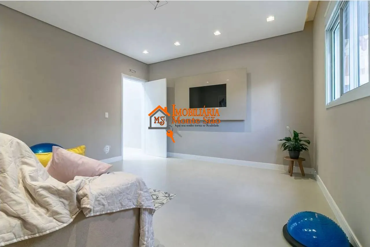Imagem Sobrado com 3 dormitórios à venda, 270 m² por R$ 1.378.000,00 - Cidade Jardim Cumbica - Guarulhos/SP