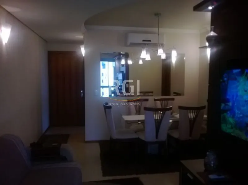 Imagem Apartamento para Venda - 68.28m², 3 dormitórios, 1 vaga - Sarandí