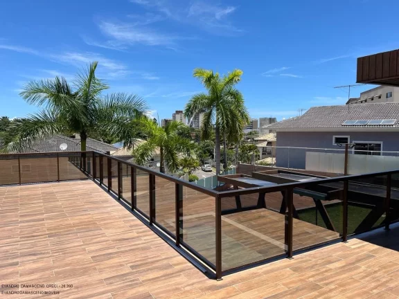 Imagem Casa de luxo em condomínio no Portão: 5 quartos, 5 suítes, 3 salas, 2 banheiros, 6 vagas, 1.500m² em Lauro de Freitas-BA
