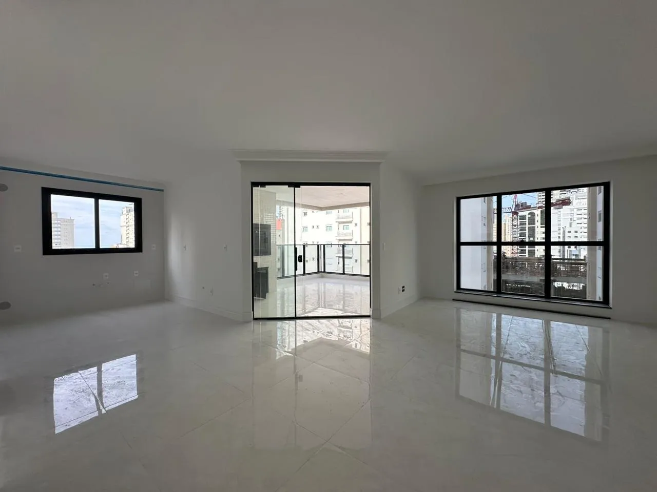 Imagem Apartamento à venda com 168m2 por R$ 2.800.000,00