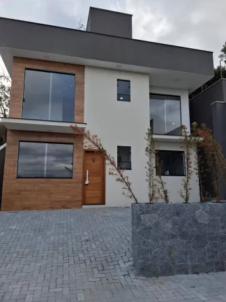 Imagem Excelente casa a venda em Nova Friburgo.