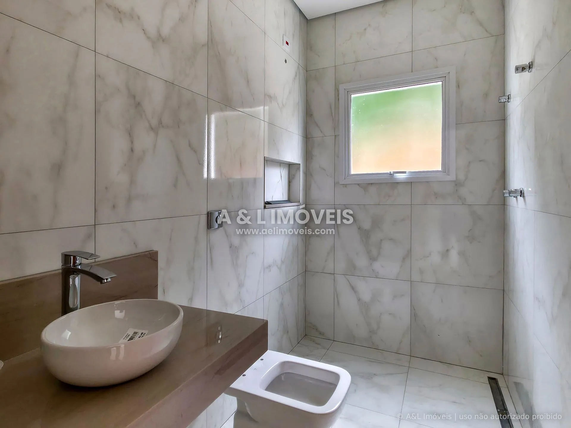 Imagem Casa com 5 dorms em Campos do Jordão e suíte com vista para Pedra do Baú