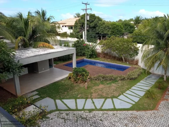 Imagem Casa de Luxo em Condomínio - 5 Quartos, 5 Suítes, 3 Salas, 3 Banheiros, 5 Vagas de Garagem - Camaçari-BA (Catu de Abrantes)
