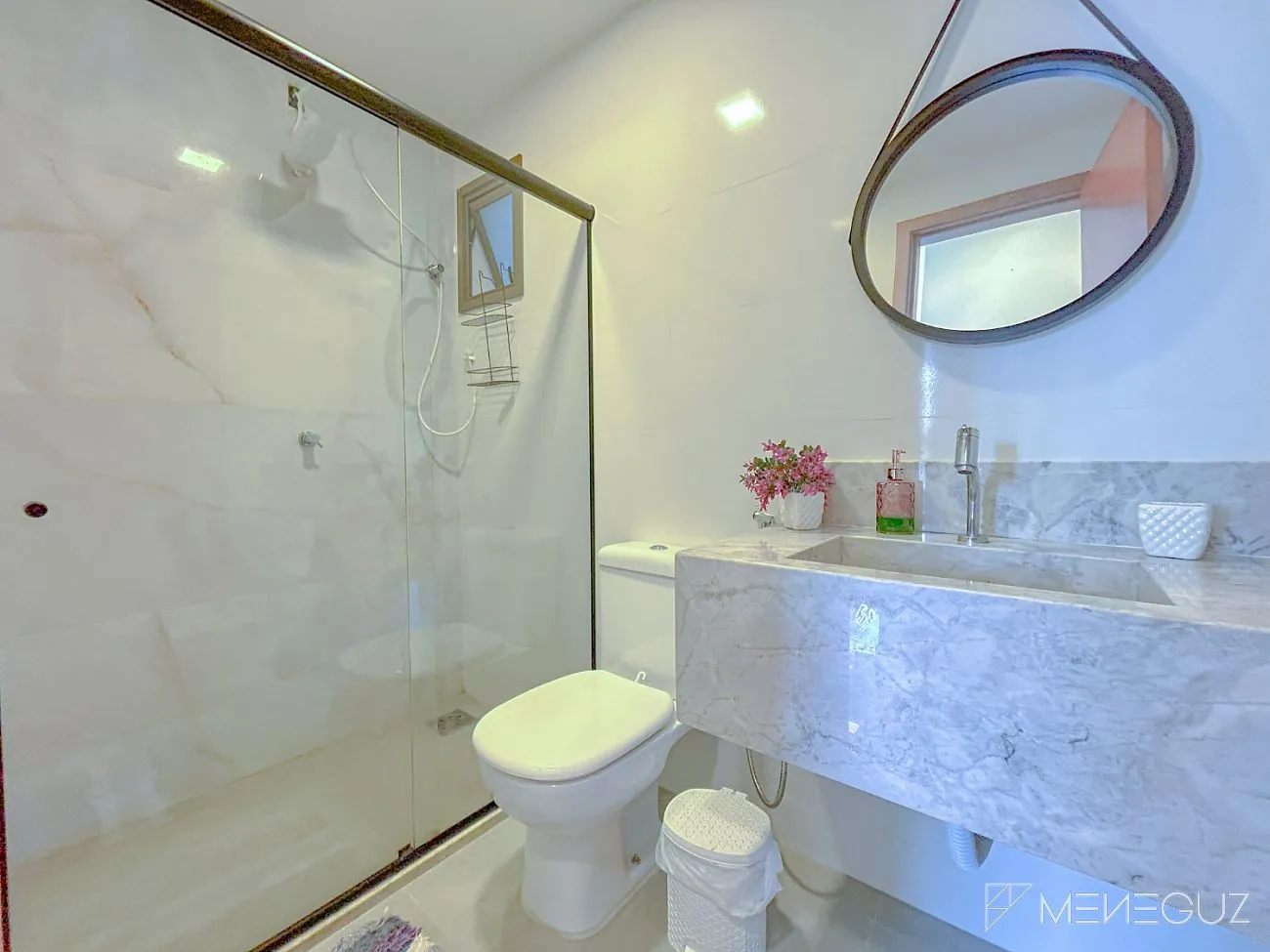 Imagem Apartamento premium de 70m² em prédio novo com lazer na cobertura. Localização privilegiada na Avenida Paris, Praia do Morro. Finamente mobiliado!!