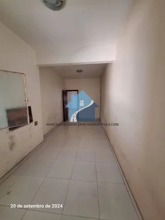 Imagem CASA NA AVENIDA CONSTANTINO NERY - CENTRO