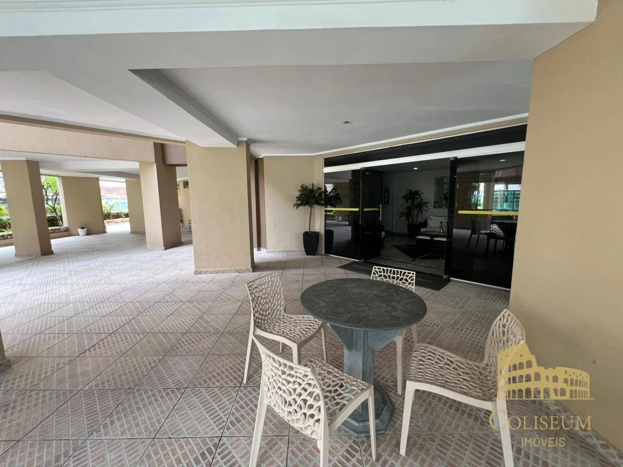 Imagem Apartamento com 2 dormitórios à venda, 79 m² por R$ 450.000,00 - Tupi - Praia Grande/SP