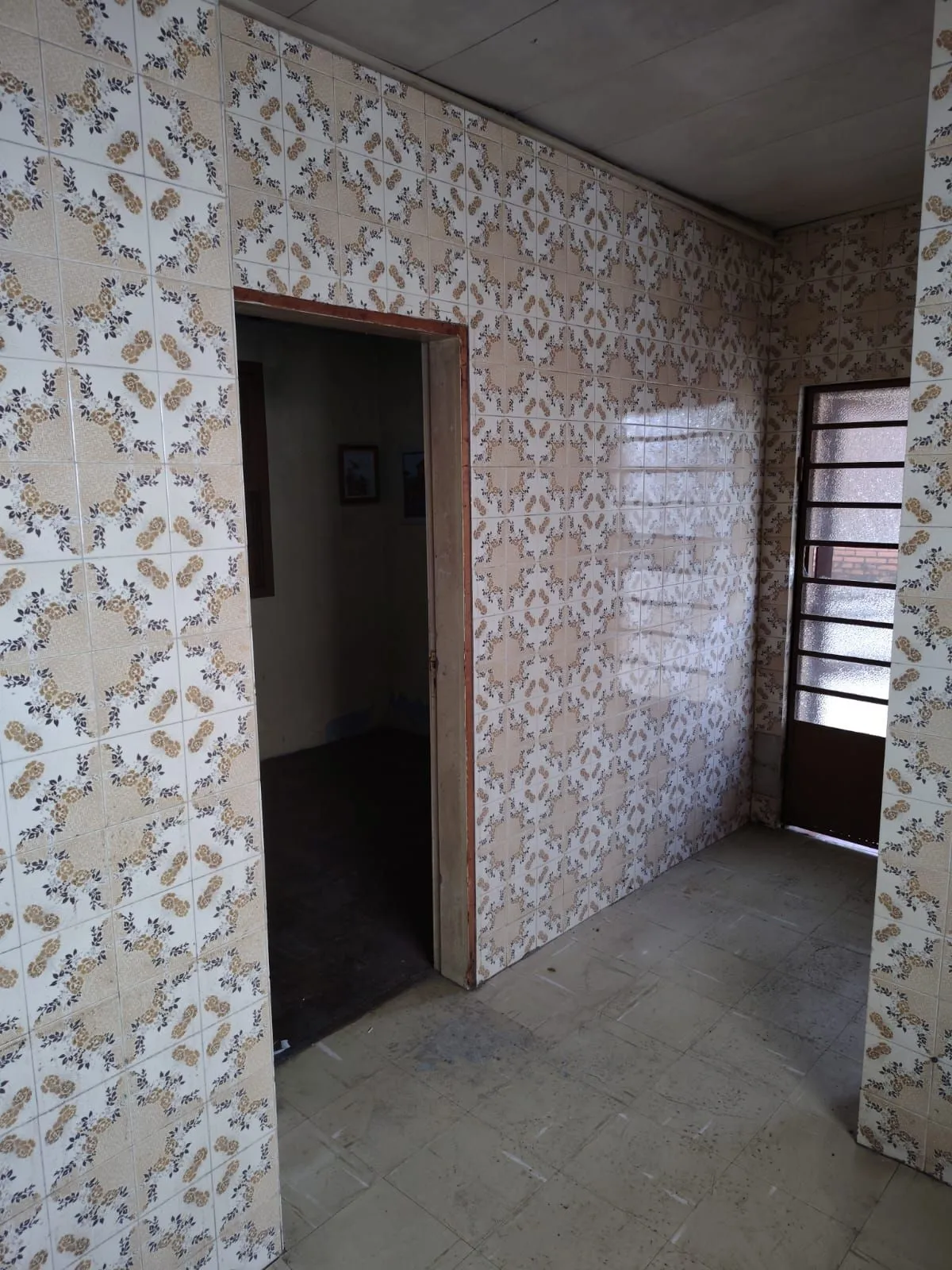 Imagem Casa com 03 quartos no Bairro São Pedro em Porto Alegre