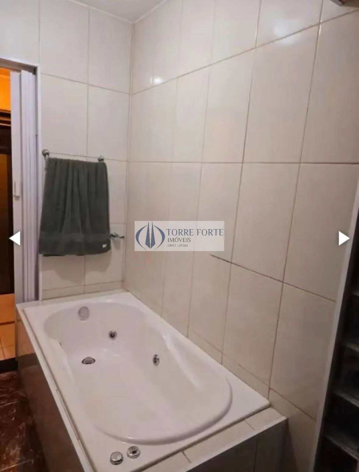 Imagem Lindo Sobrado com 4 dormitorios 1 suite 3 vagas,Piscina na Cidade Patriarca