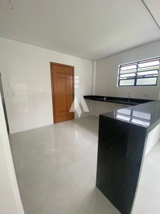Imagem Casa Sobreposta com 3 quartos sendo 3 suítes ,2 vagas - Embaré / Santos