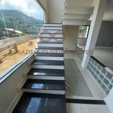 Imagem Casa com 5 Quartos à Venda, 600 m² em Golfe - Teresópolis