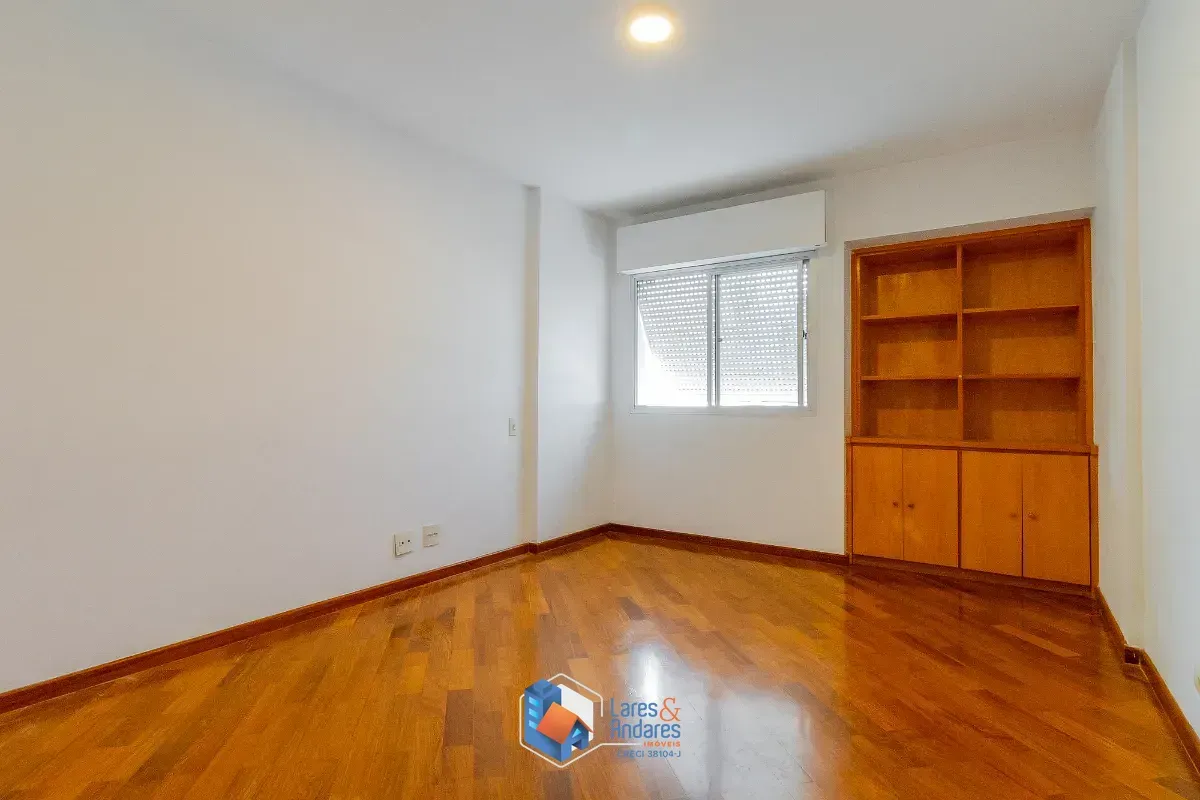 Imagem Apartamento para venda em Campo Belo com 3 quartos, sendo 1 suíte, 236m²