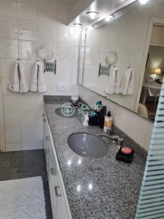 Imagem Apartamento amplo com 186m² no Jardim Paulista, arejado e cheio de iluminação natural, andar méd...