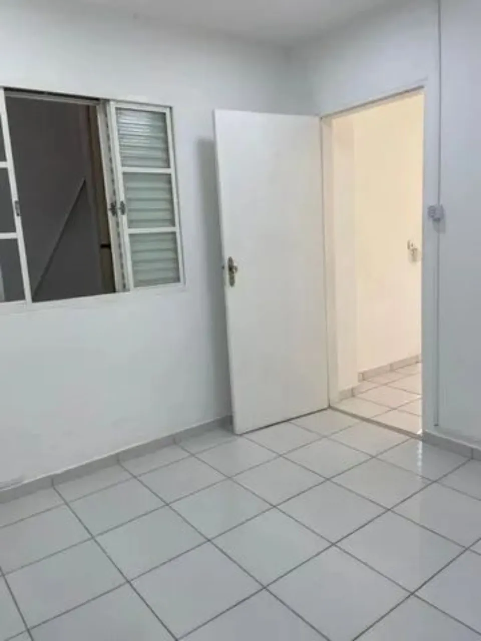 Imagem Excelente oportunidade de locação: Sala comercial na Vila Barcelona, Sorocaba-SP com 5 salas, 2 banheiros e 109m² de área.