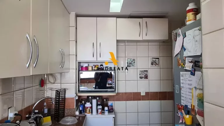 Imagem Vendo - Lindo apartamento de 100m² com 2qts e dependências R$690.000,00