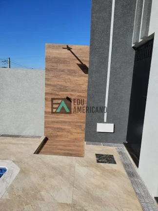 Imagem Imóvel com excelente acabamento totalmente térreo