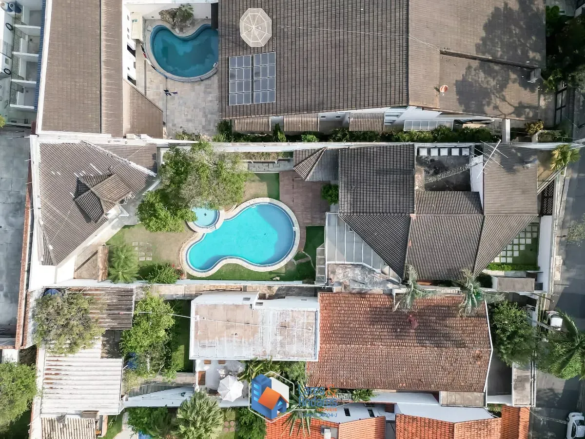 Imagem Casa para venda em Jardim Floresta com 4 quartos, sendo 3 suítes, 409m²