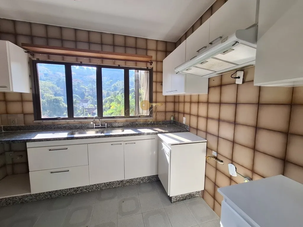 Imagem Cobertura para Venda em Teresópolis / RJ no bairro Agriões