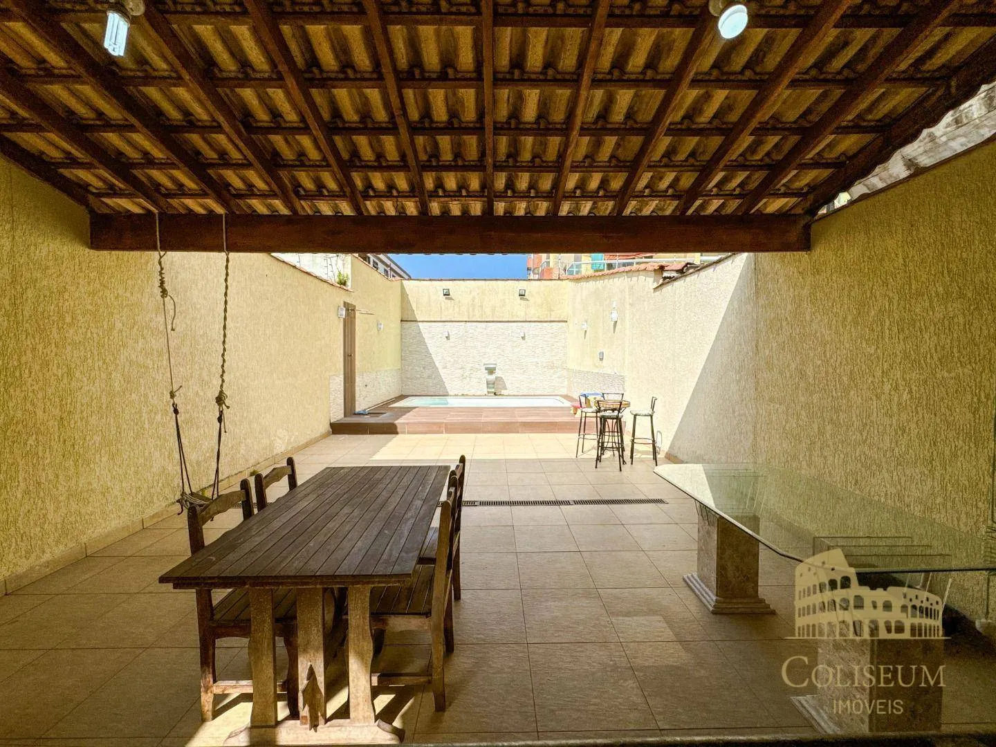 Imagem Sobrado à venda, 451 m² por R$ 1.790.000,00 - Boqueirão - Praia Grande/SP