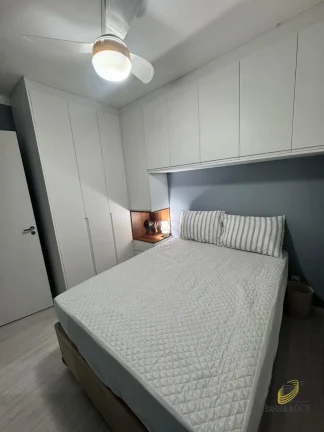 Imagem Apartamento para locação em Cotia-SP, bairro Lageado: 2 quartos, 1 sala, 1 banheiro, 53m² de área. Venha conferir!