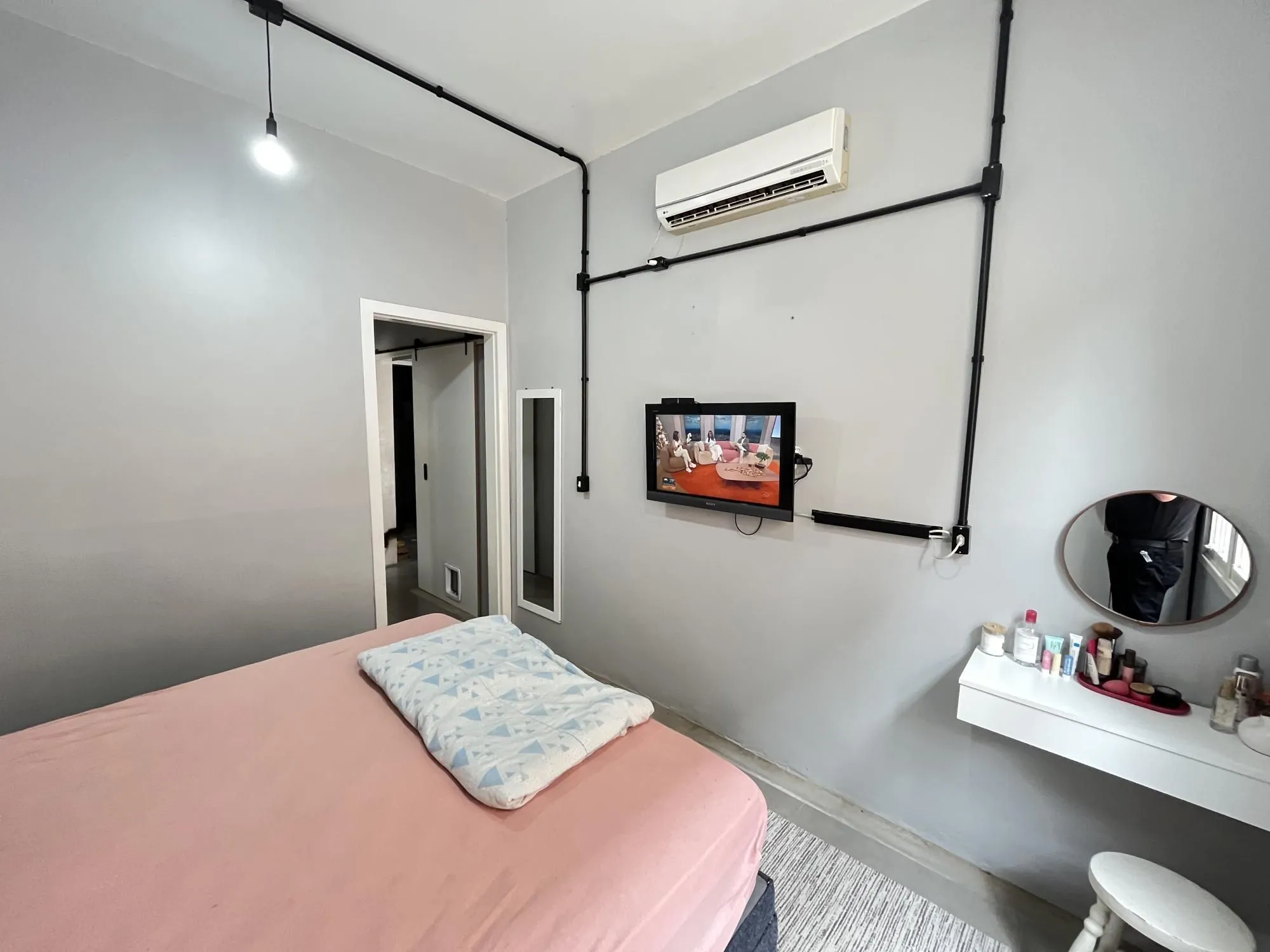 Imagem Apartamento de 2 quartos no bairro Menino Deus em Porto Alegre
