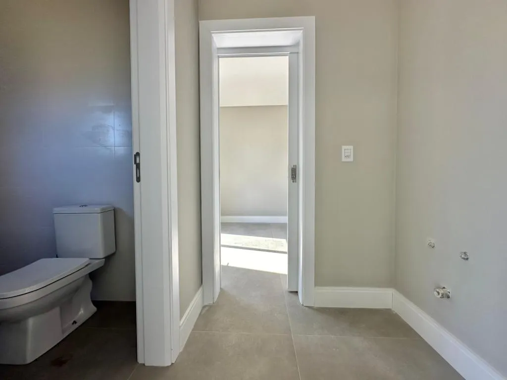 Imagem Casa em Condominio 4 Dormitórios - Bairro xangri-la