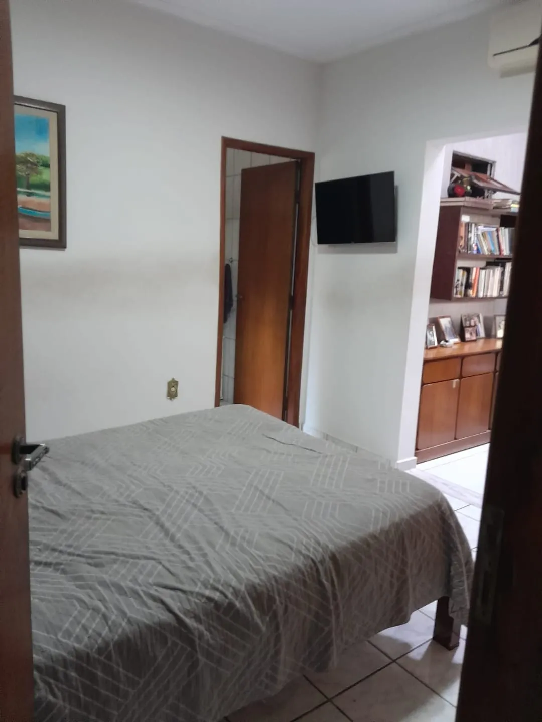Imagem Casa à venda 3 Quartos, 1 Suite, 2 Vagas, 195M², Mombaça, Pindamonhangaba - SP