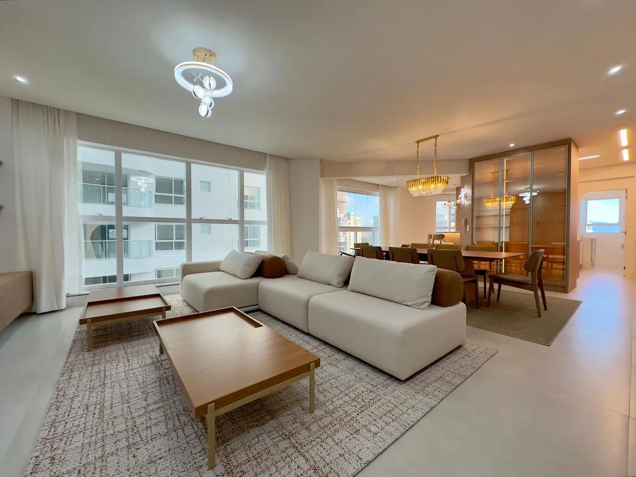 Imagem Apartamento à venda com 175m2 por R$ 3.550.000,00