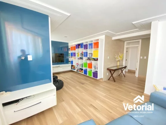 Imagem Casa de luxo à venda em Barreiras-BA, bairro Renato Gonçalves: 4 quartos, 3 suítes, 3 salas, 2 banheiros, 4 vagas, 400m². Confira!
