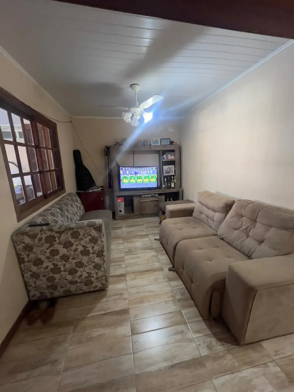 Imagem Casa a venda no Bairro Hípica - 3 dormitórios - 2 vagas