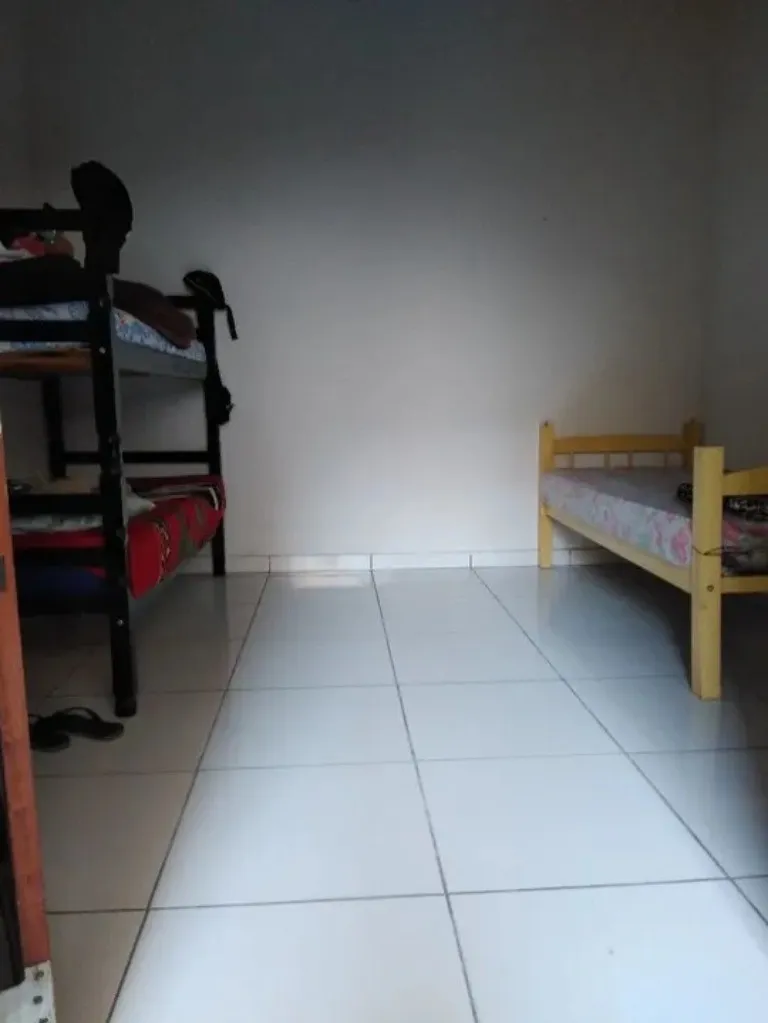 Imagem Casa para comercial locação na Vila Bastos: 9 quartos, 1 sala, 3 banheiros, 200m² - Santo André-SP