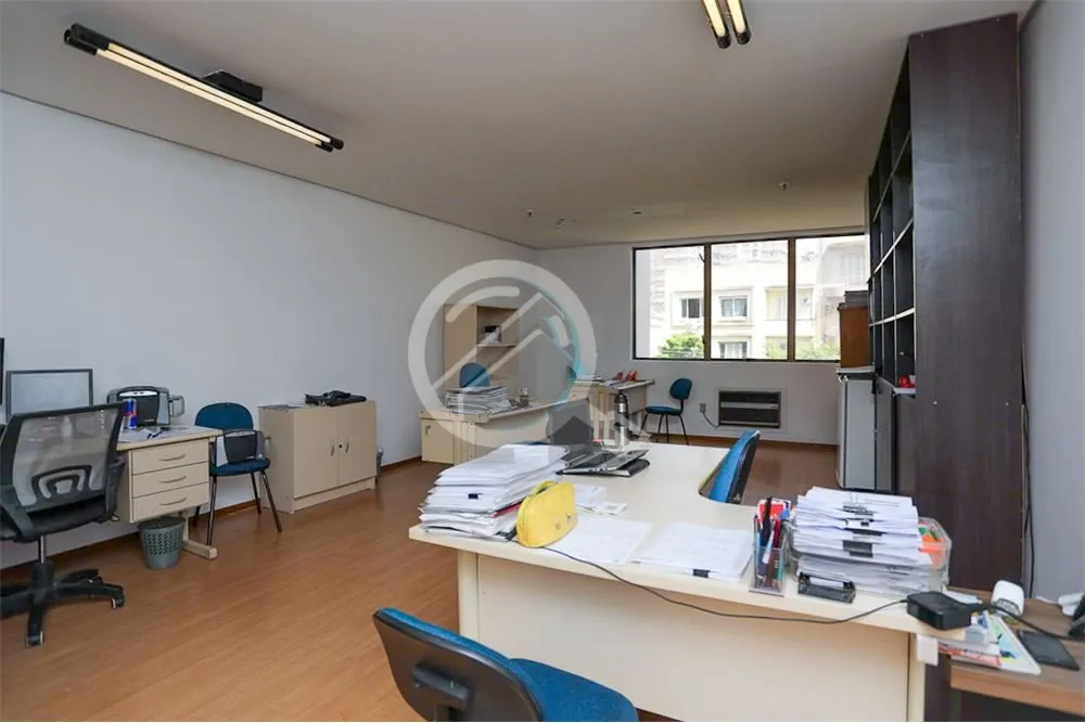Imagem Sala comercial com 43 m², no bairro Floresta, 2 lavabos, piso frio, de frente com vista magnifica p...