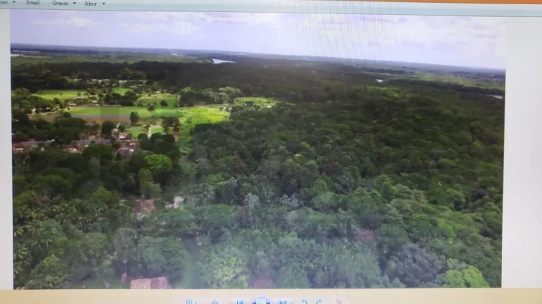 Imagem CASAL IMÓVEIS VENDE GRANDE ÁREA 72.000 M2