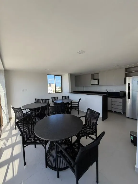 Imagem Cobertura duplex em Intermares, com piscina privativa, área gourmet, 2 quartos e 2 vagas, a apenas 300m da praia.