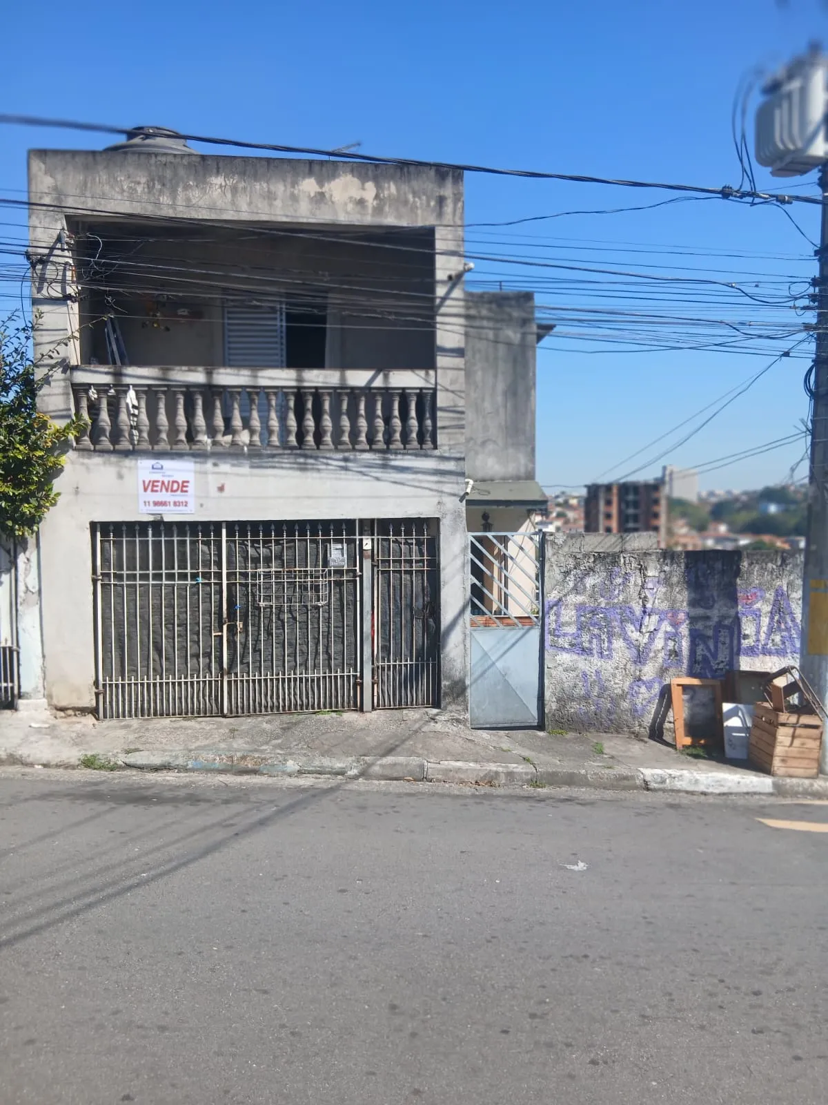 Imagem VENDO TERRENO RESIDENCIAL COM DUAS CASAS VELHAS!