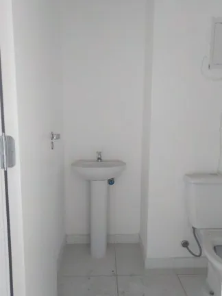 Sala Comercial à Venda ou Locação, 35 m² em Centro - Osasco