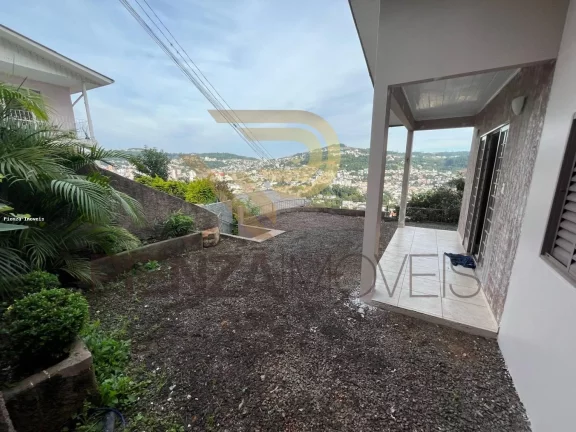 Imagem Casa para Venda em Concórdia, Industriários, 2 dormitórios, 1 suíte, 2 banheiros