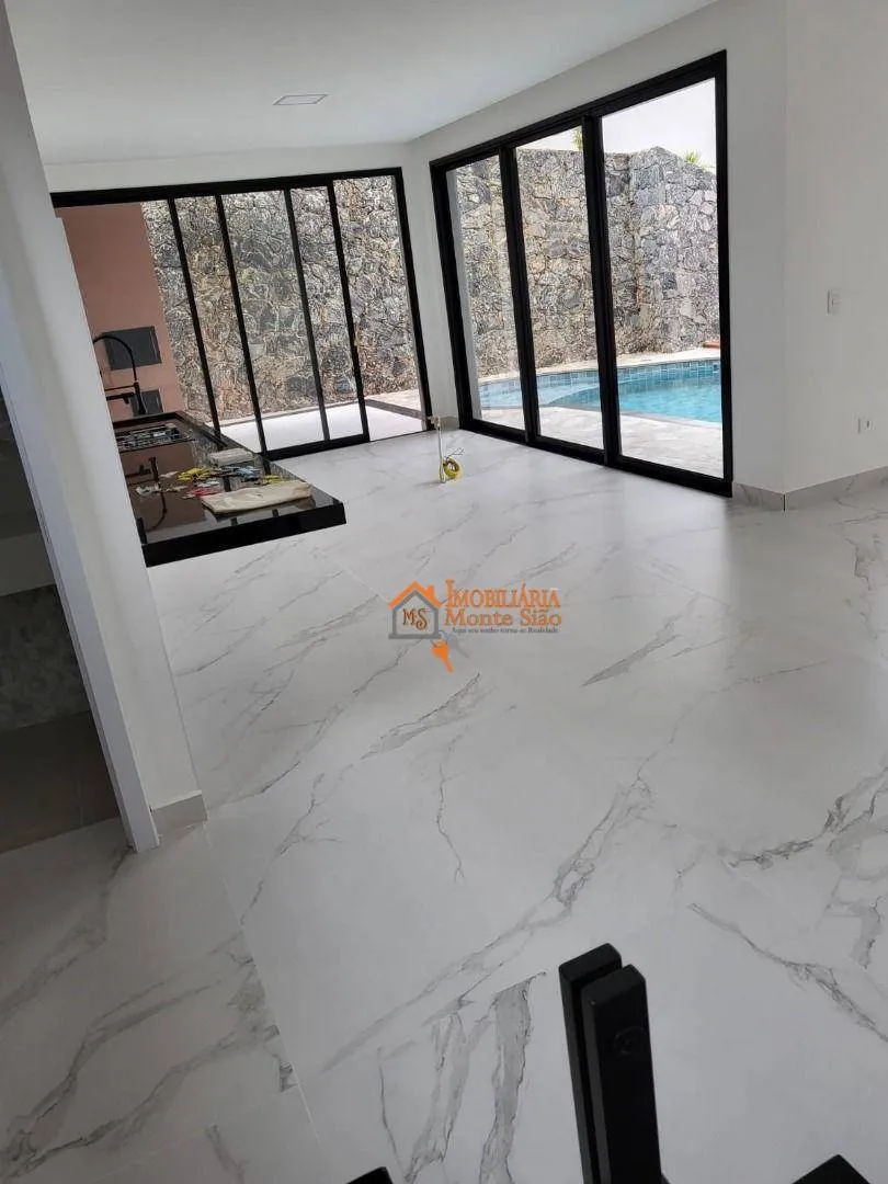 Imagem Sobrado com 3 dormitórios, 350 m² - venda por R$ 3.200.000,00 ou aluguel por R$ 18.000,00/mês - Jardim Imperial Hills III - Arujá/SP