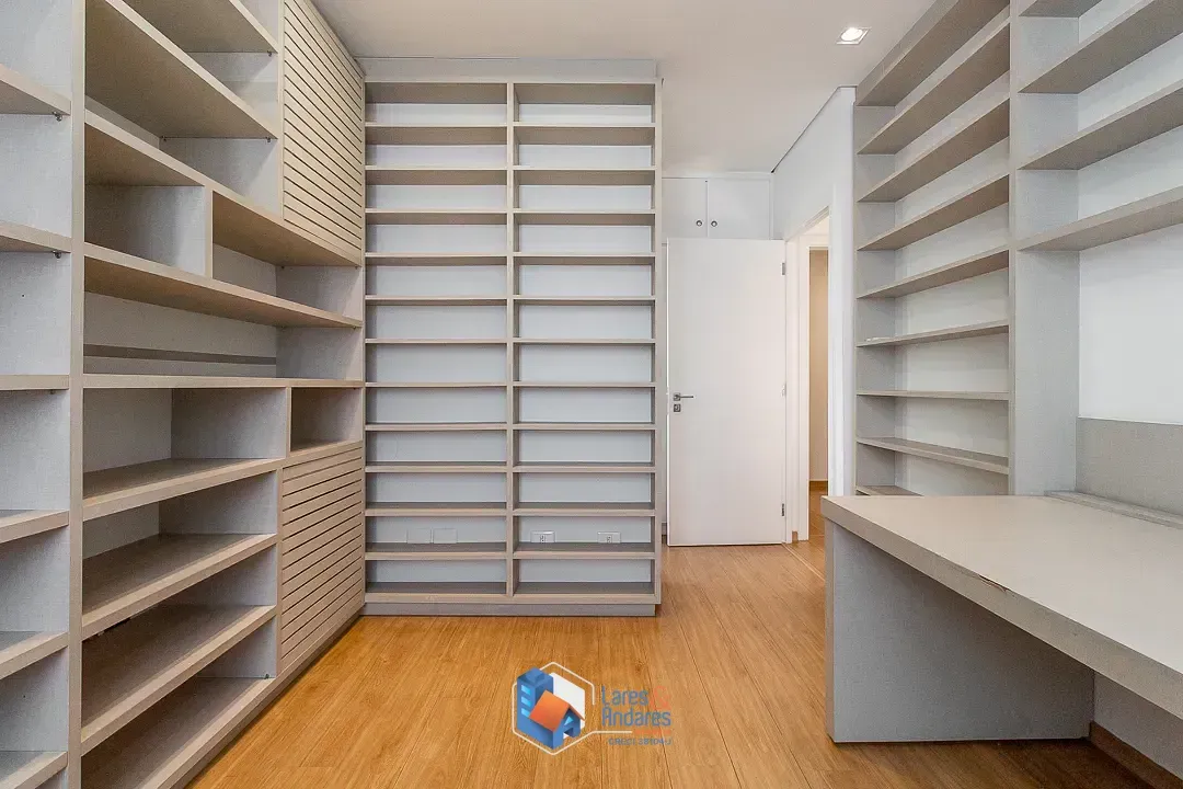 Imagem Duplex para venda em Pinheiros com 2 quartos, sendo 2 suítes, 132m²