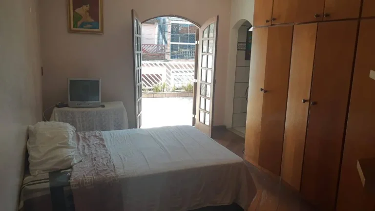 Imagem Sobrado Maravilhoso e Grande 237 m² 3 Dormitórios sendo 1 Suite e 2 Vagas