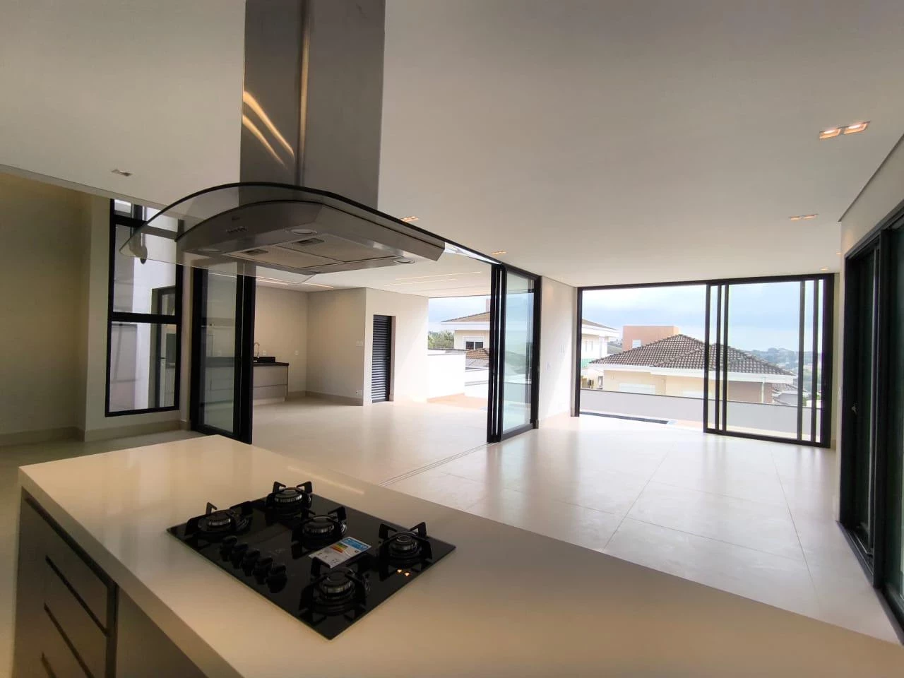 Foto do imóvel: Sobrado com 3 Quartos à Venda, 31.900 m² em Alameda Basiléia, nº 172. Nações, Valinhos - SP