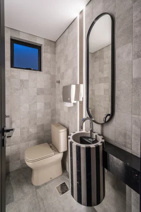 Imagem Cobertura com 4 dormitórios à venda sendo 4 suítes, 296.2 m² por - R$ 10.450.000,00 - Pioneiros - Bal. Camboriú/SC