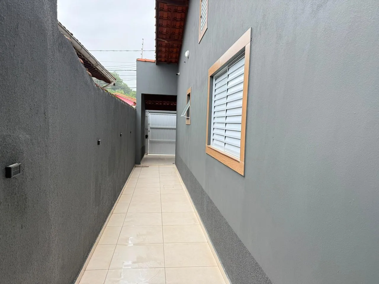 Imagem Casa para Venda em Mongaguá, Itaóca, 2 dormitórios, 1 suíte, 1 banheiro, 2 vagas