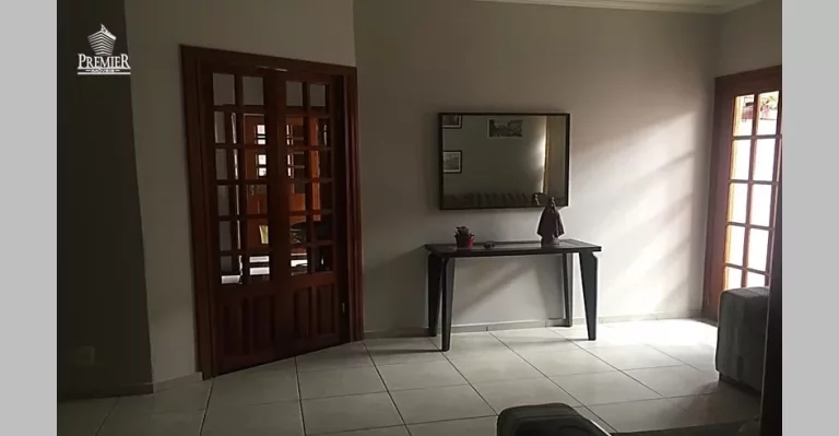 Imagem ÓTIMA CASA NO JARDIM PACAEMBU, COM 3 DORMITÓRIOS SENDO 1 SUÍTE COM BANHEIRA