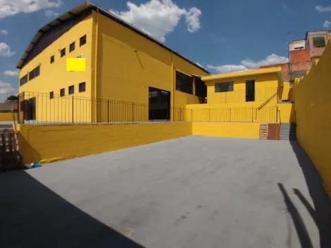Imagem VENDA DE GALPÃO INDUSTRIAL/COMERCIAL NA VILA FERLÓPOLIS, EM ITAQUAQUECETUBA/SP, A/T 750m², A/C 400m², mezanino, casa de apoio e pátio. CONSULTE-NOS.