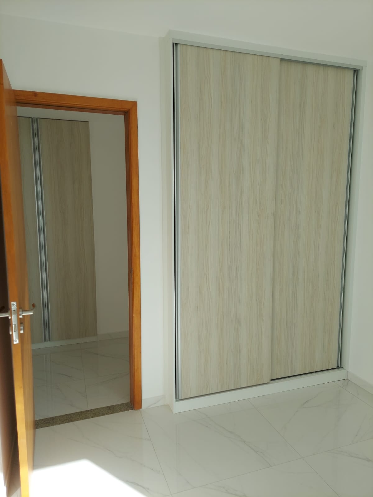 Imagem Apartamento com 4 Quartos à Venda, 126 metros em Pina - Recife
