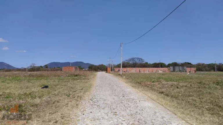 Imagem Terreno a Venda no bairro Parque Tijuca - Maracanaú, CE