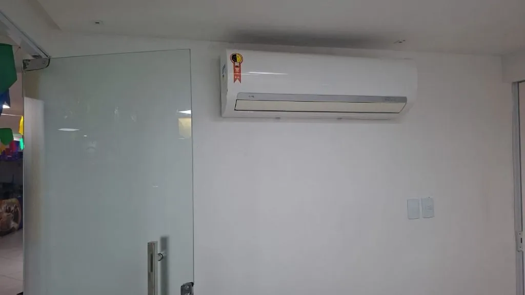 Imagem Sala comercial no Israel Flats com 23 m² na orla de Tambaú, próxima à praia, restaurantes e pontos turísticos de João Pessoa.