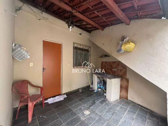 Imagem Casa à venda no bairro São Sebastião - Igarapé/MG.